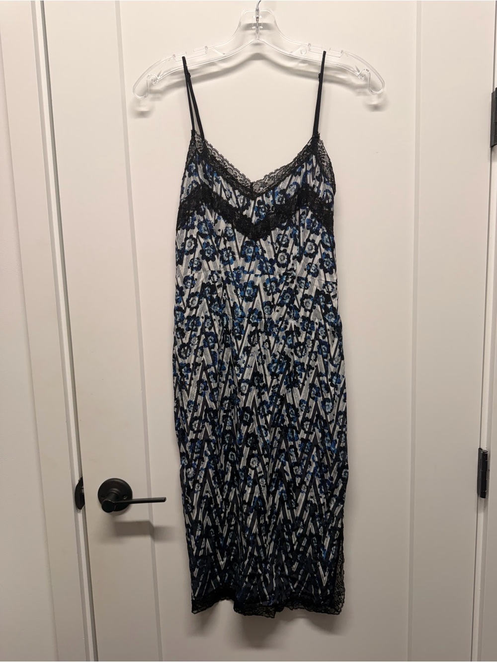 SAM & LAVI Women's Blue & Black Lace-Trim Slip Dress